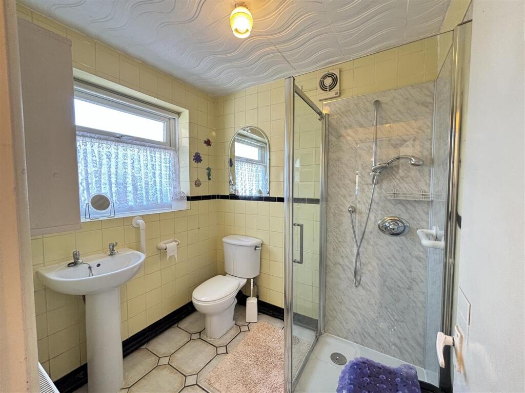 Enfield Street Bathroom