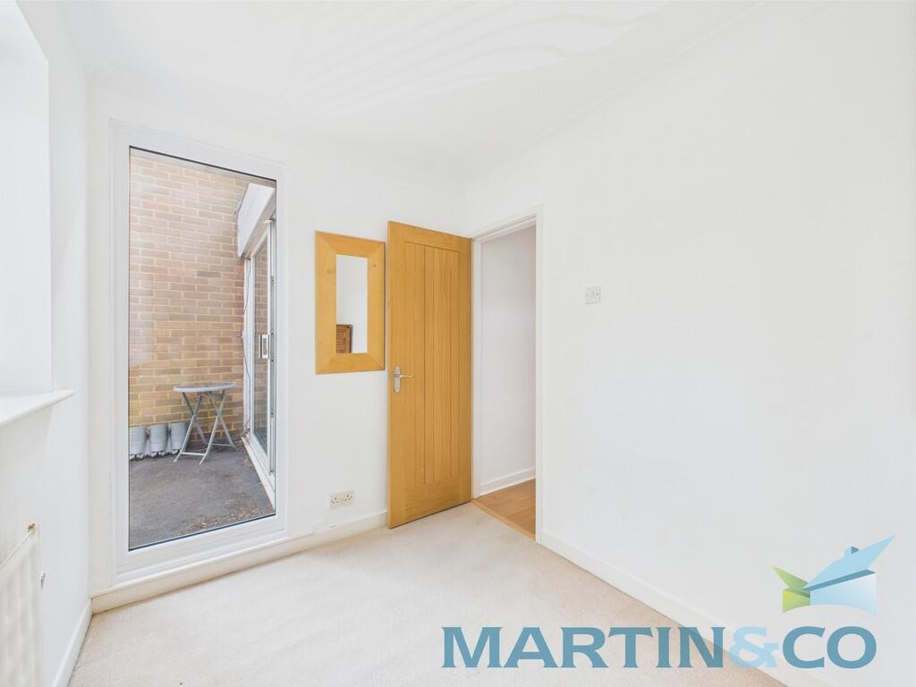 CAM01870G0-PR0168...