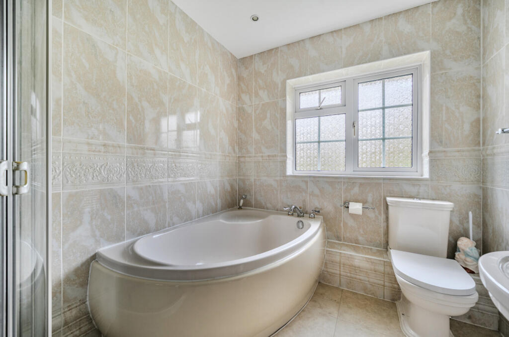 1375149-24-690ded...