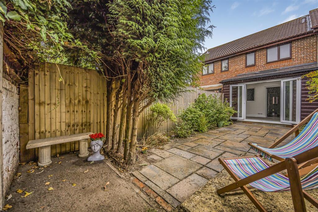 9 Belverdere Place, Petersfield-PorticoMarketing-N