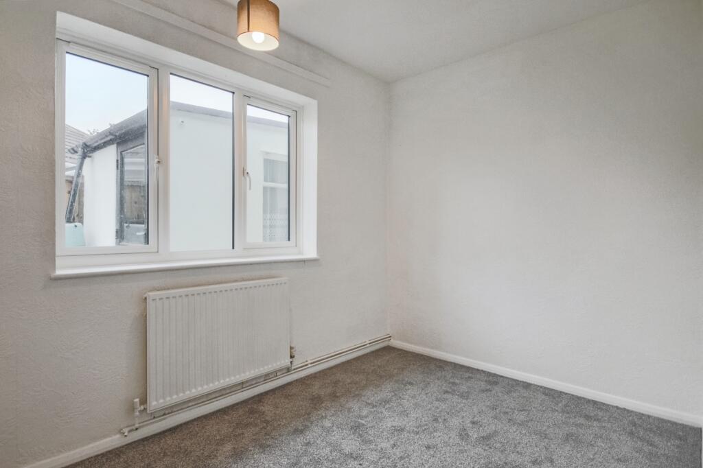 5 Hall Drive, Harefield, Uxbridge, Middlesex, UB9 6LA