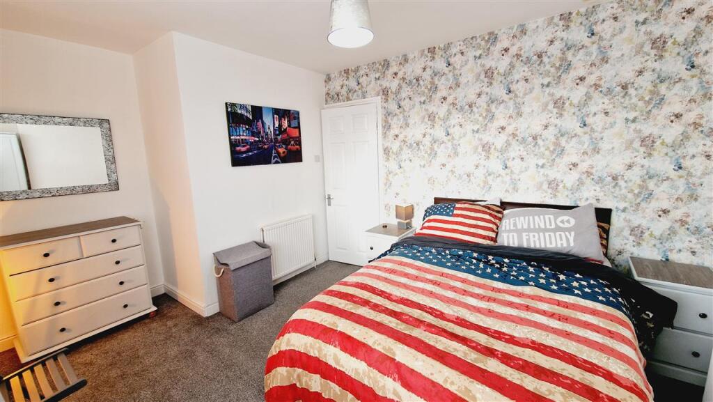 Bed 1 b