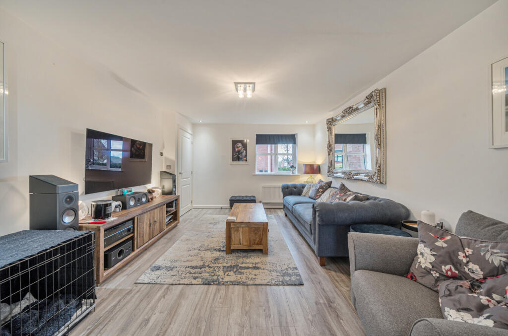 1383614-19-692470...