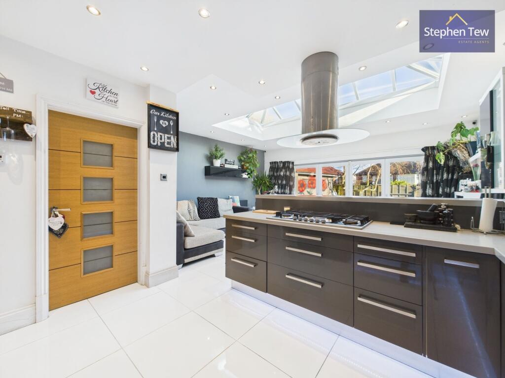 Living / Dining Kitchen