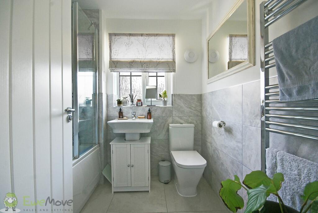 Bathroom - First Floor