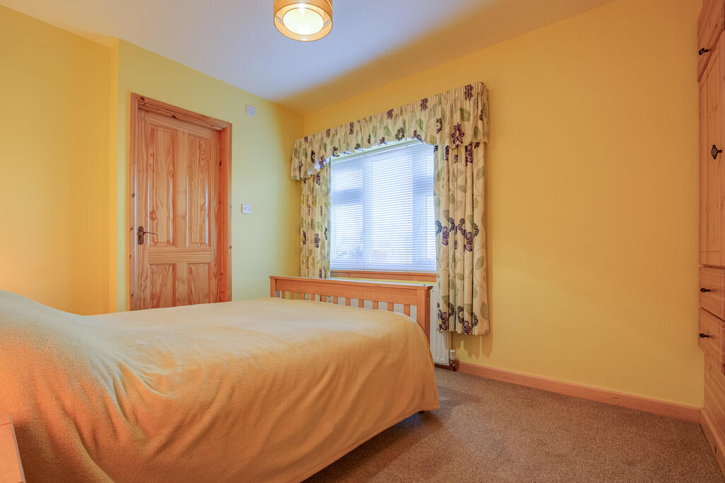 Bedroom 2.3