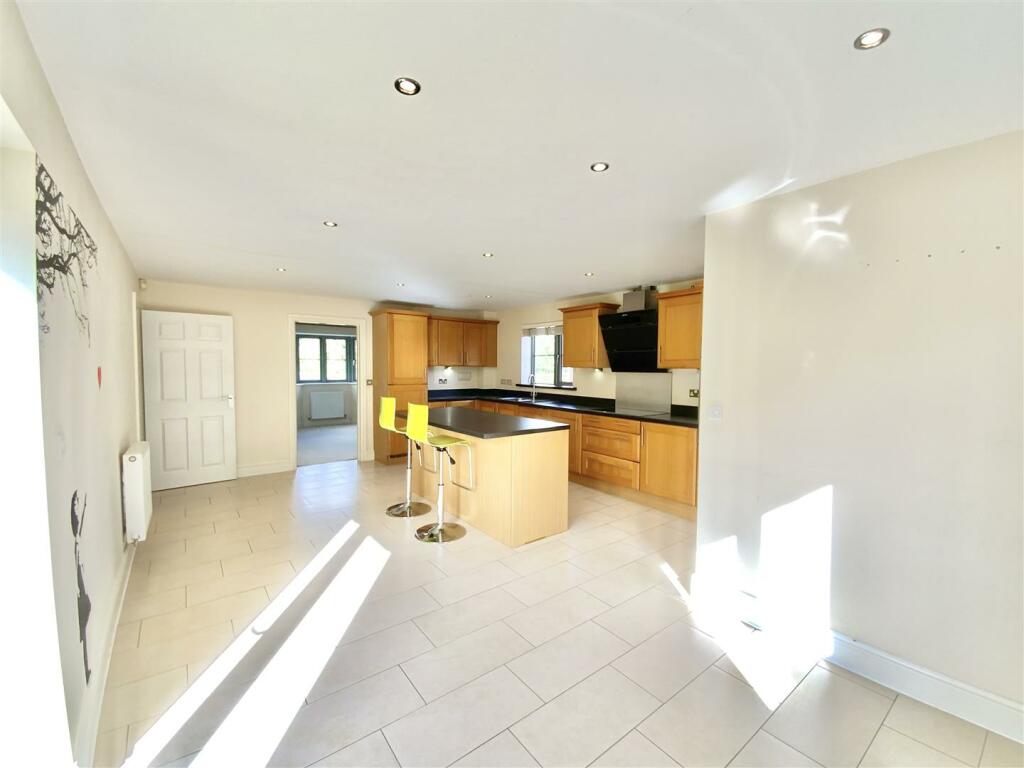 Kitchen/ Dining/ Family Room