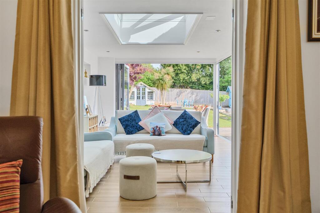 For Sale by Aspire Residential | Marshall Avenue