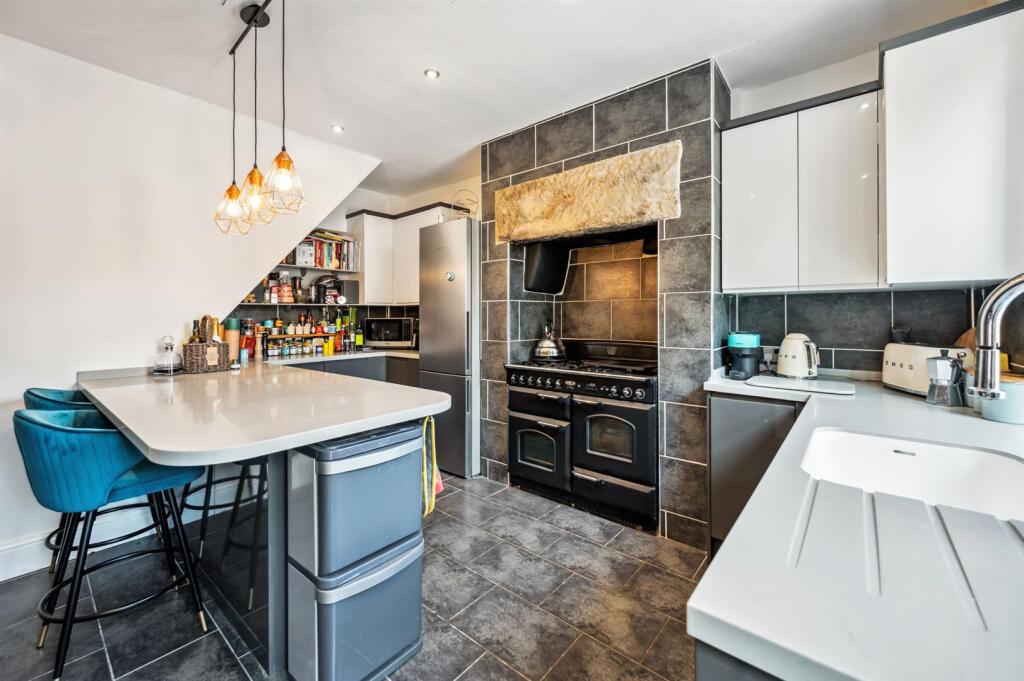 Saxton Mee 2 Fern Royd -0025.jpg