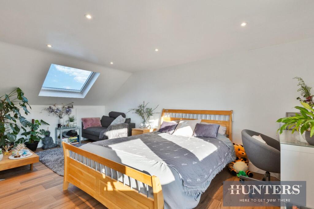 GREENFORD ROAD-1.jpg