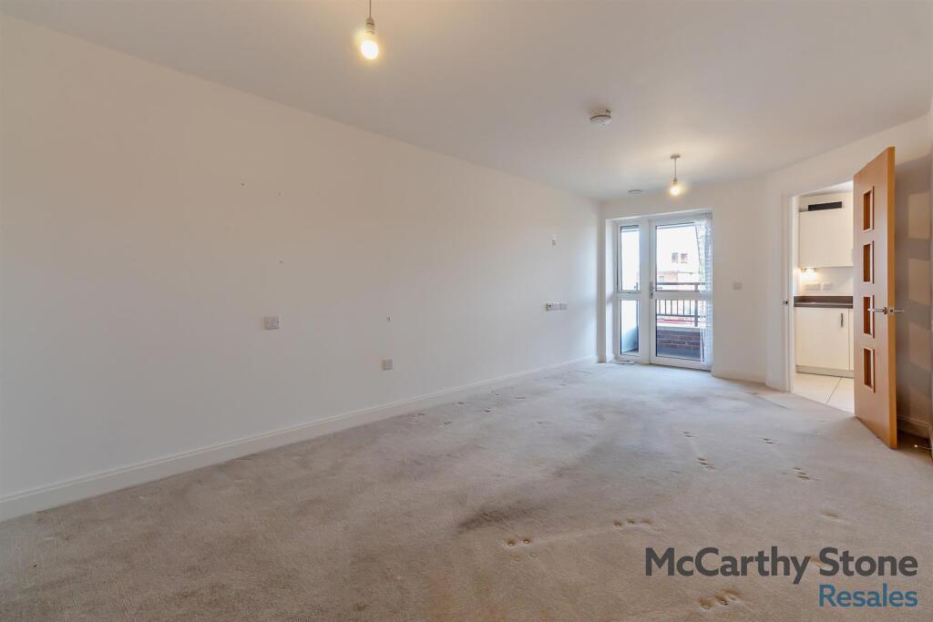 8659102-interior01-800.jpg