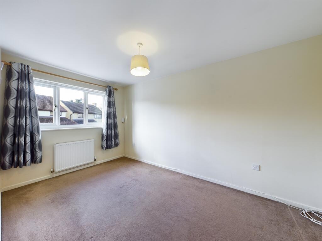 CAM00560P1-PR0212-STILL03