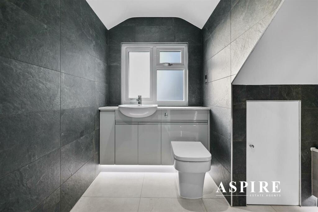 Aspire Estate Agents14.jpg
