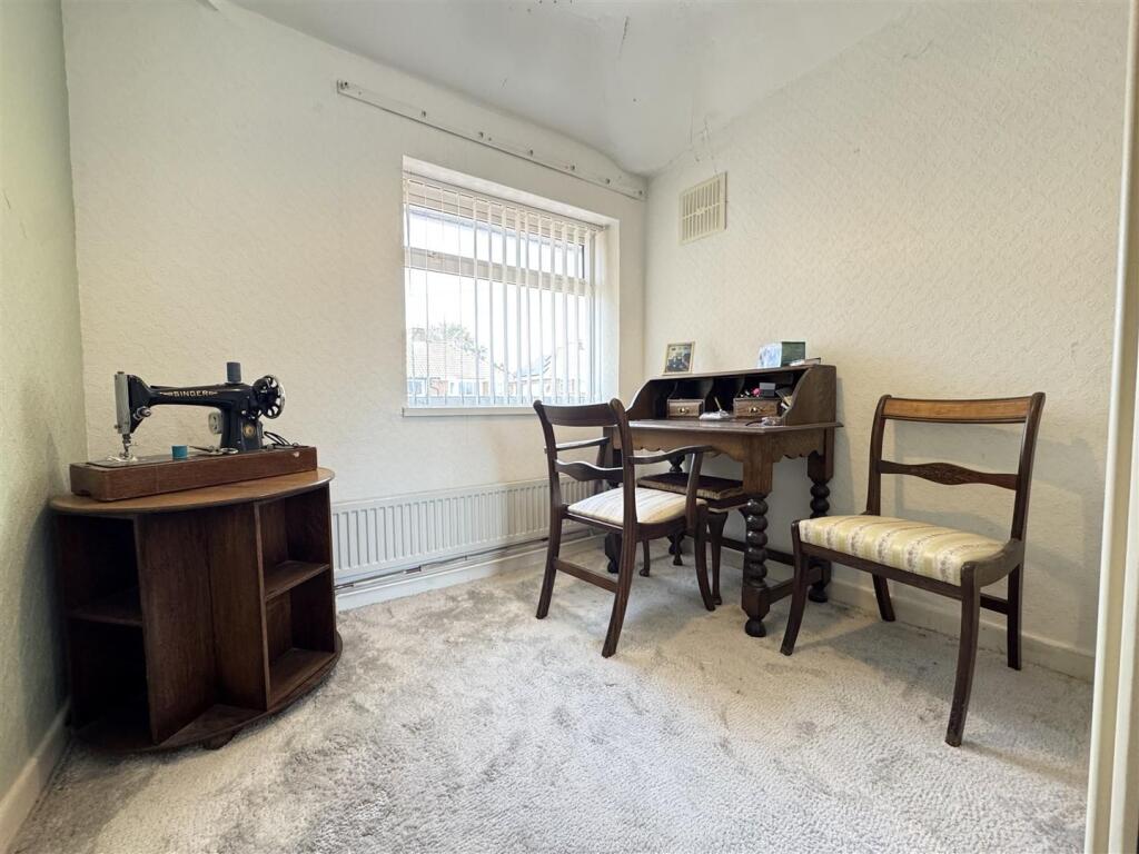 IMG_3994 (Large).JPG