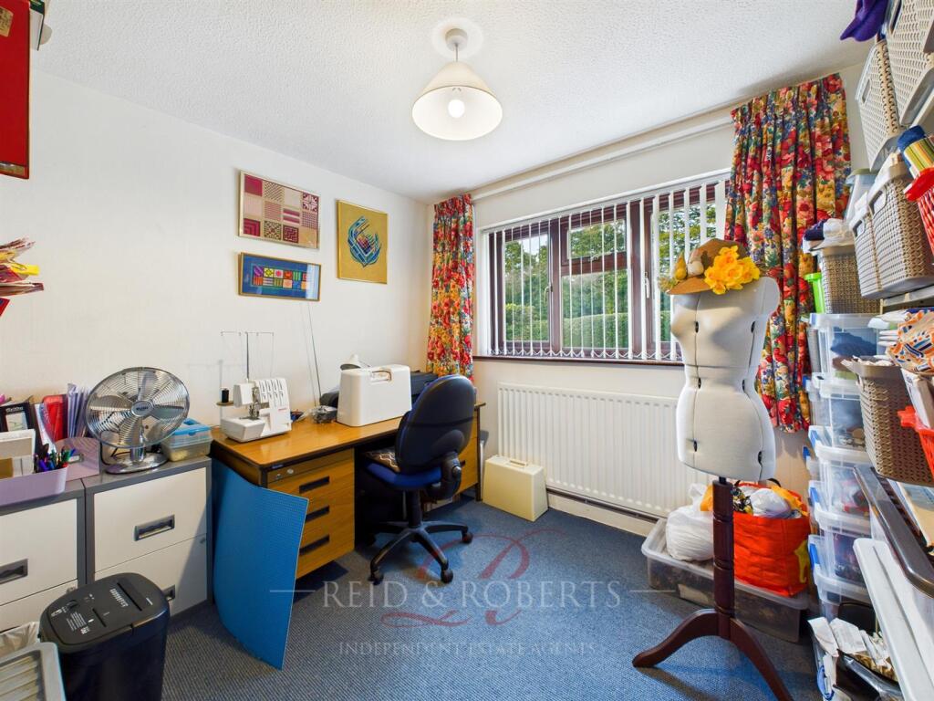 Vyrnwy Close, Summerhill, Wrexham