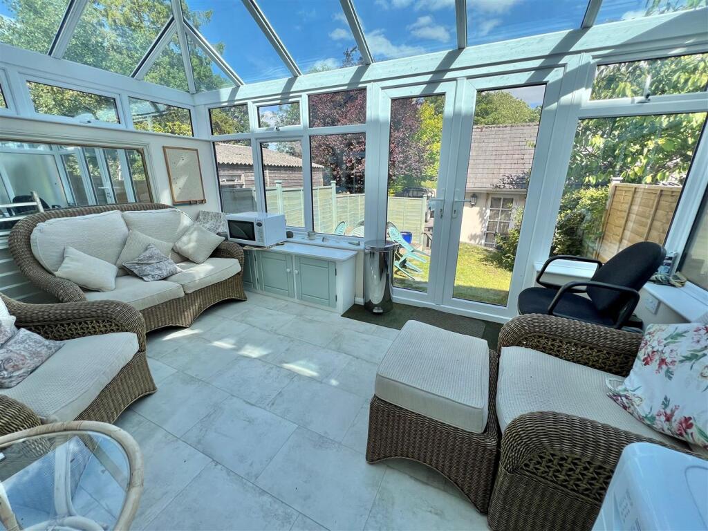 conservatory 1.jpg