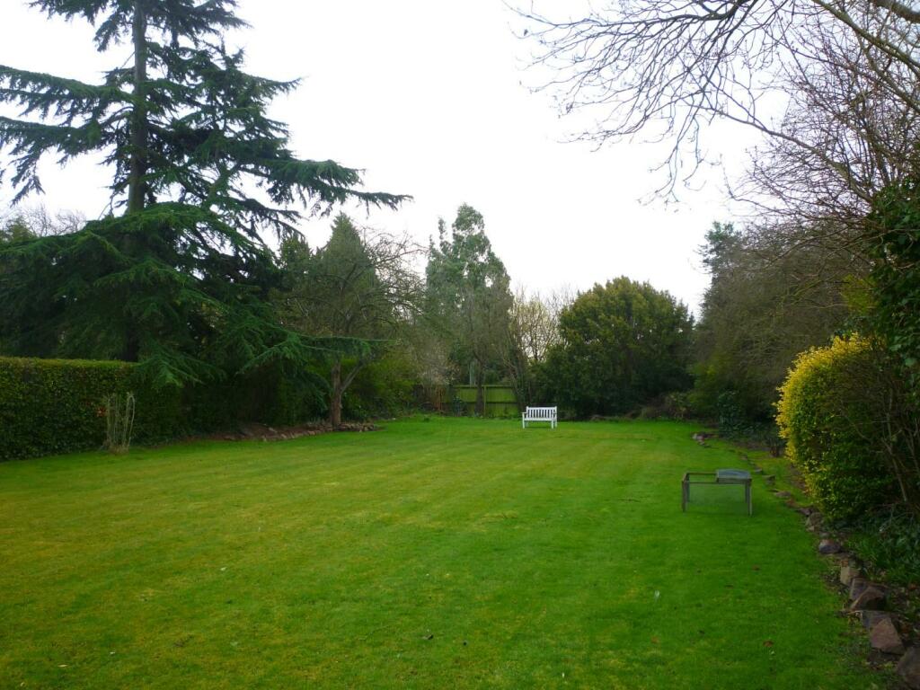 10 - Communal Garden.JPG