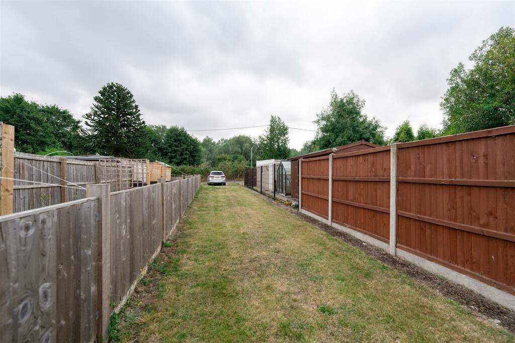 Garden 1.jpg