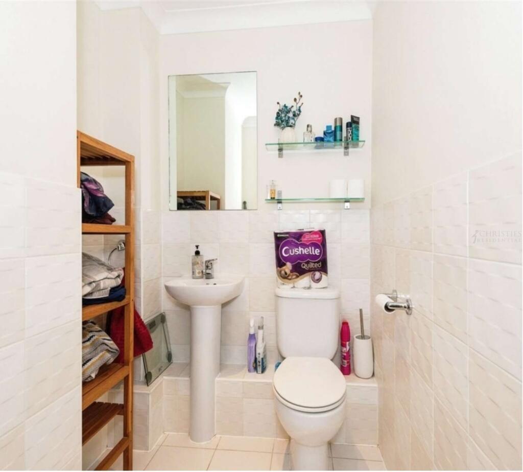Cloakroom with Toilet