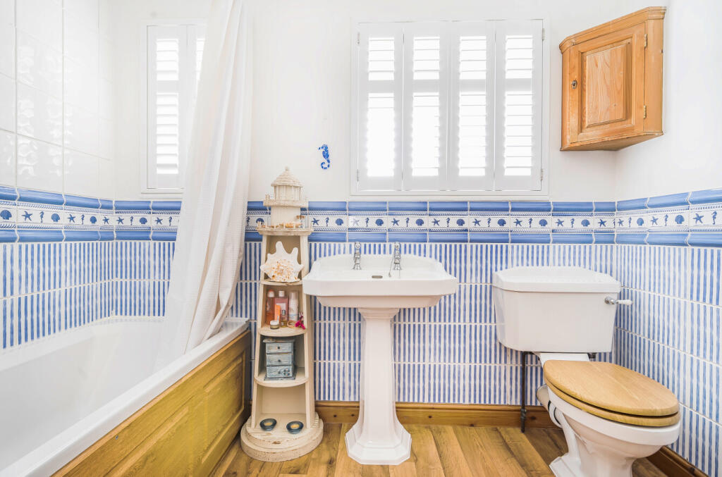 1370752-19-68f26c...