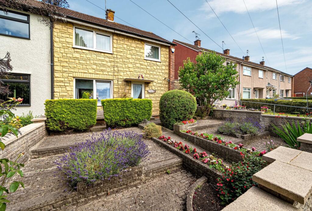 1317354-4-686af39...