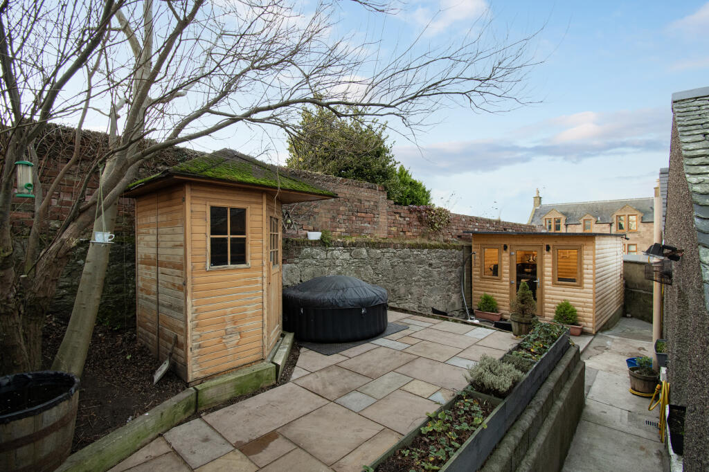 Sauna &amp; Garden Room