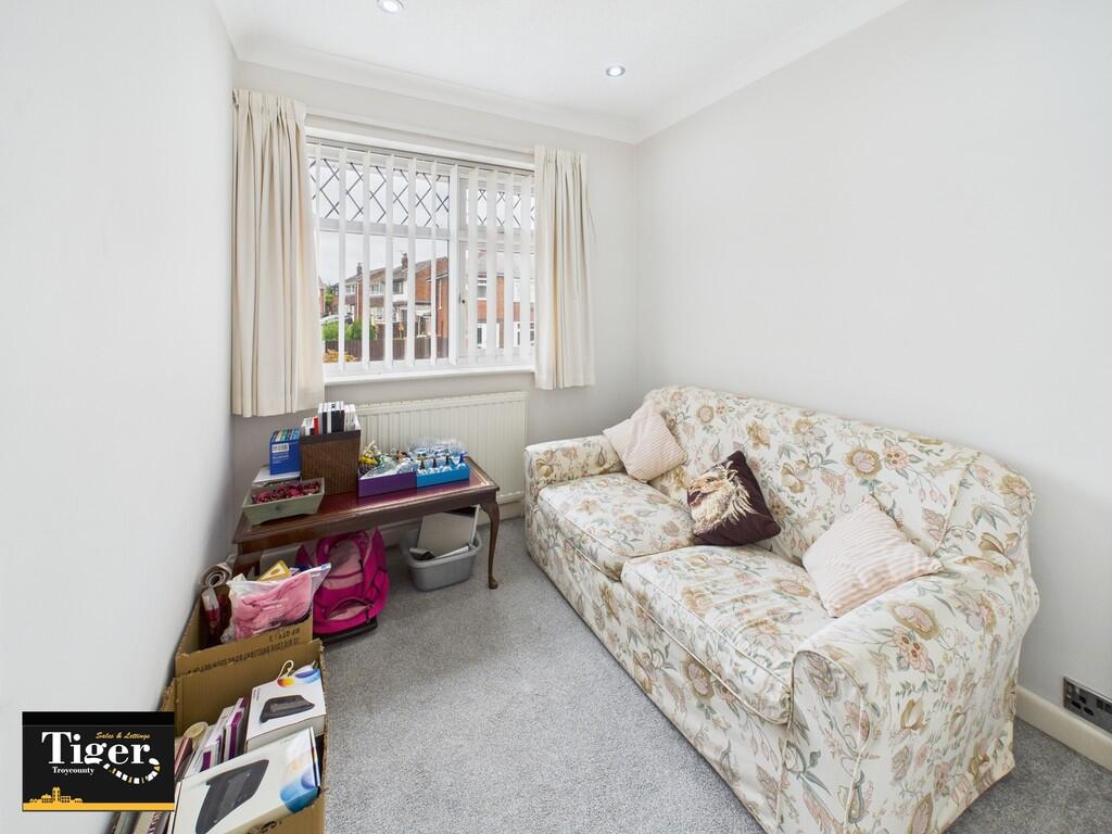 CAM02176G0-PR0681...