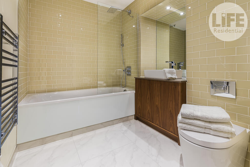 En-suite Bathroom