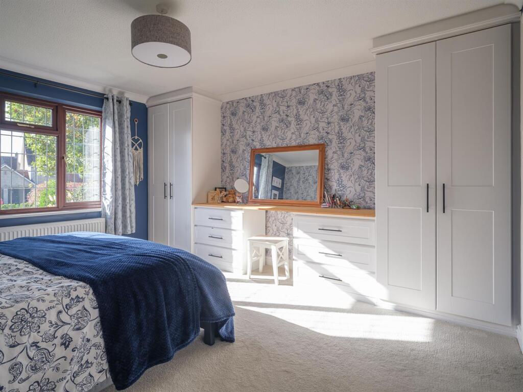11 Erleigh Drive-21.jpg