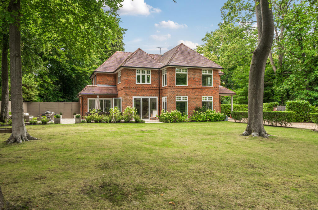 1353926-5-68cc34b...