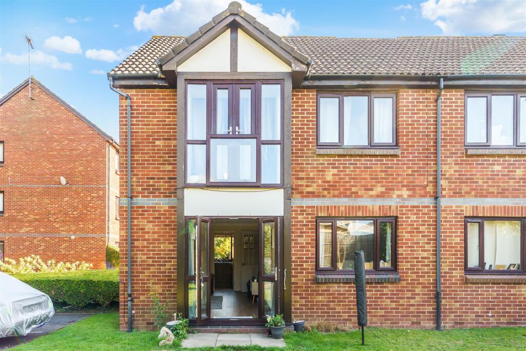 FARRIERS CLOSE (13).jpg