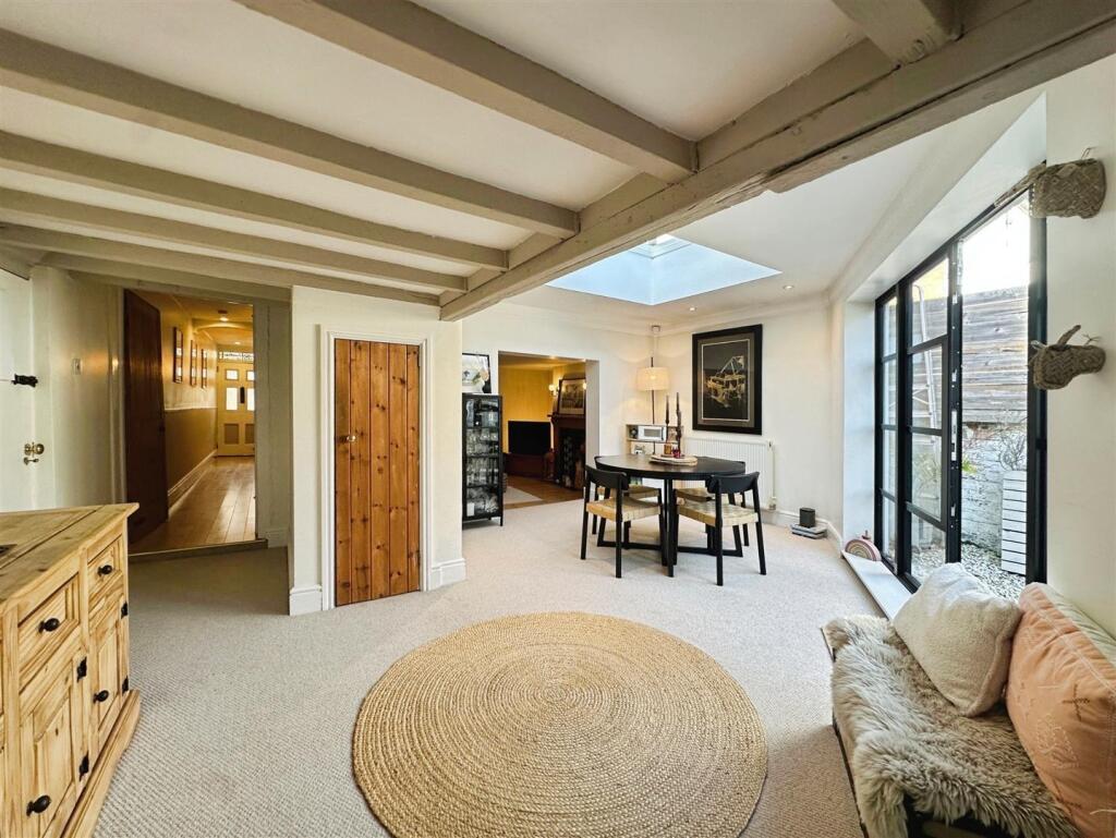 e0be4024--4957-9E41-D82AE5A75D63-43241-00000C3CA69