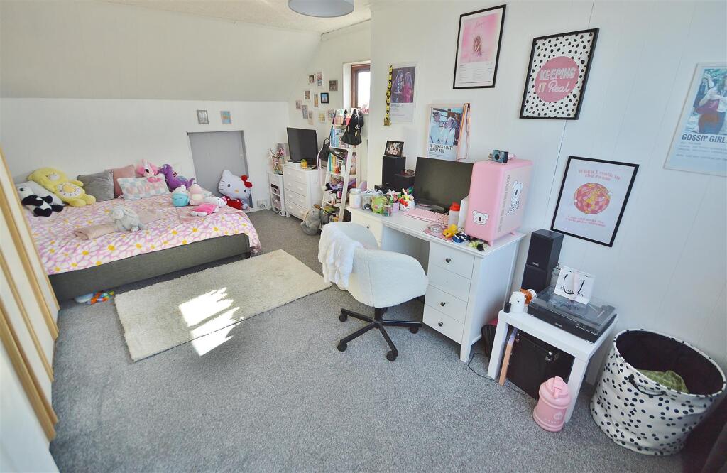 BEDROOM TWO