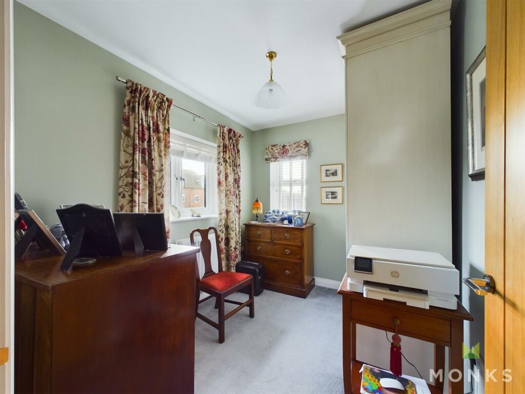 CAM01348G0-PR0288-STILL017.jpg