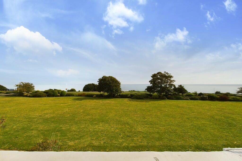 CAM01085G0-PR0424...