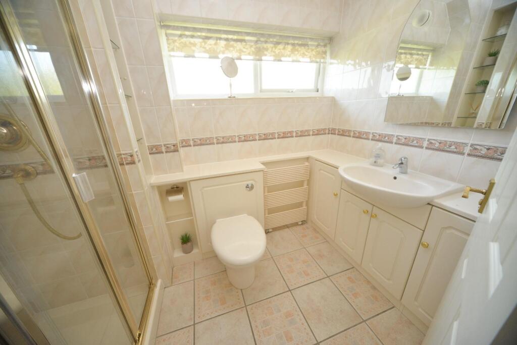 Shower room.jpg