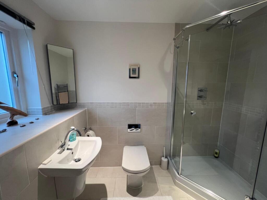 Shower room.jpg