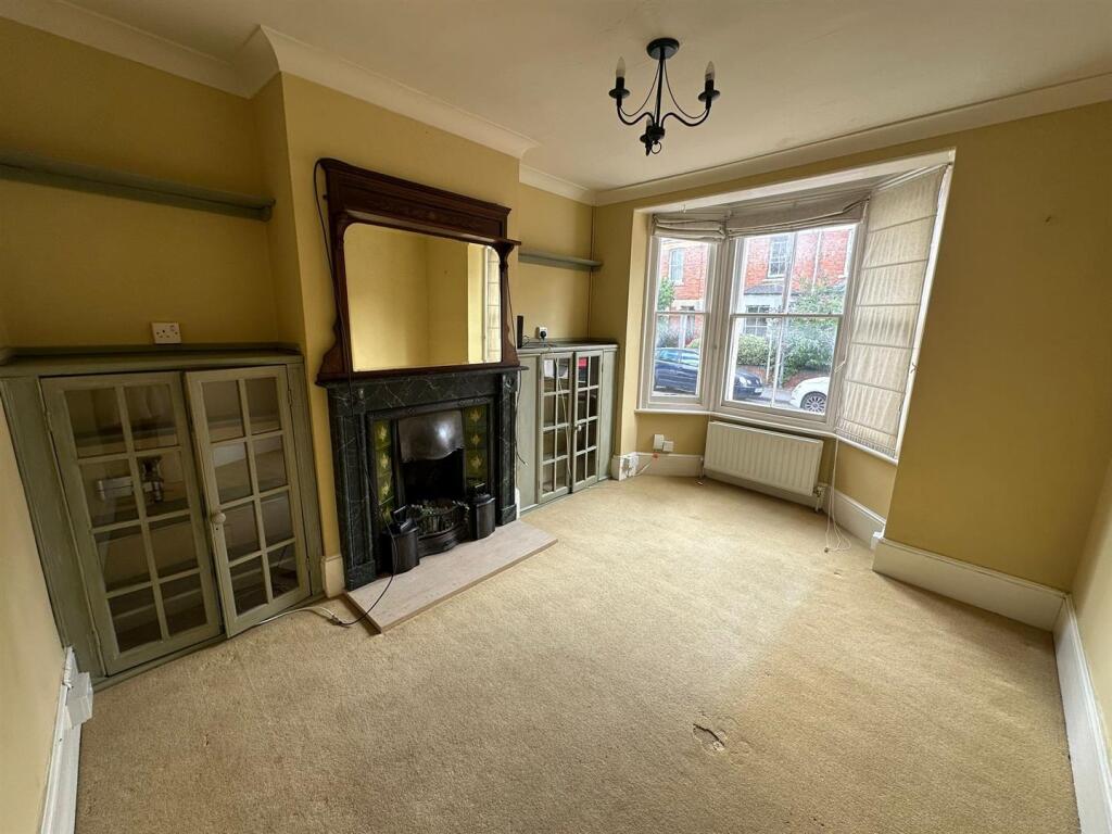 WhatsApp Image 2025-07-09 at 13.32.37 (4).jpeg