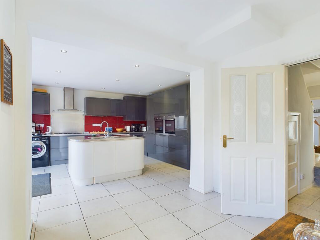 Kitchen Diner 1