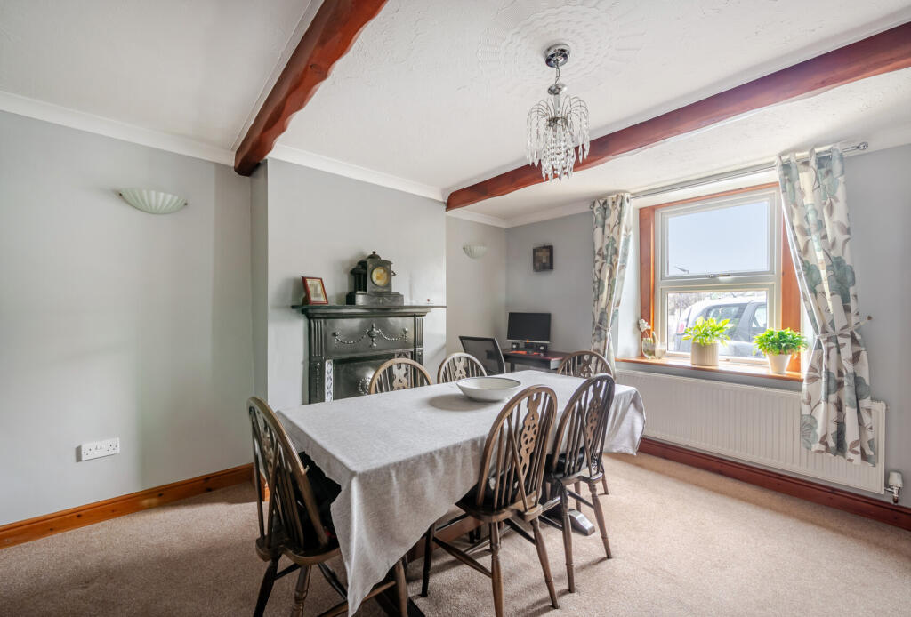 1386200-7-693176b...