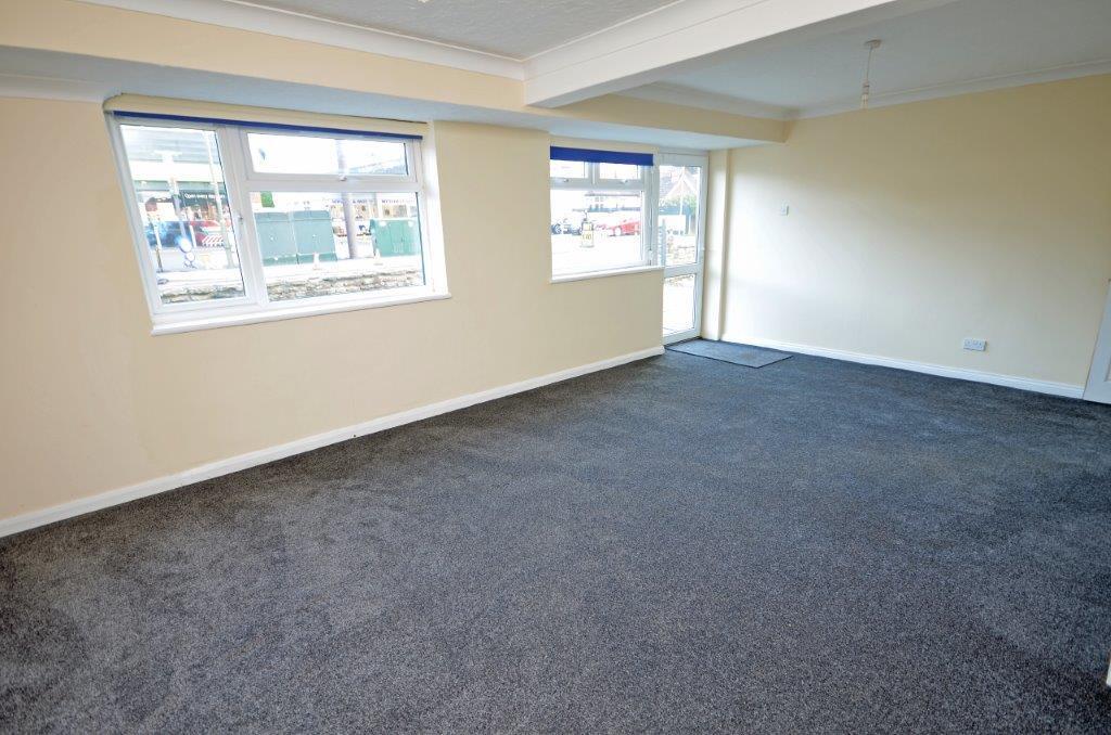 104 Mytchett Rd. Lounge.jpg