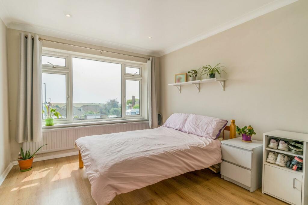 157 Rodmell Avenue-27.jpg