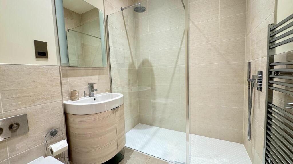 Ensuite