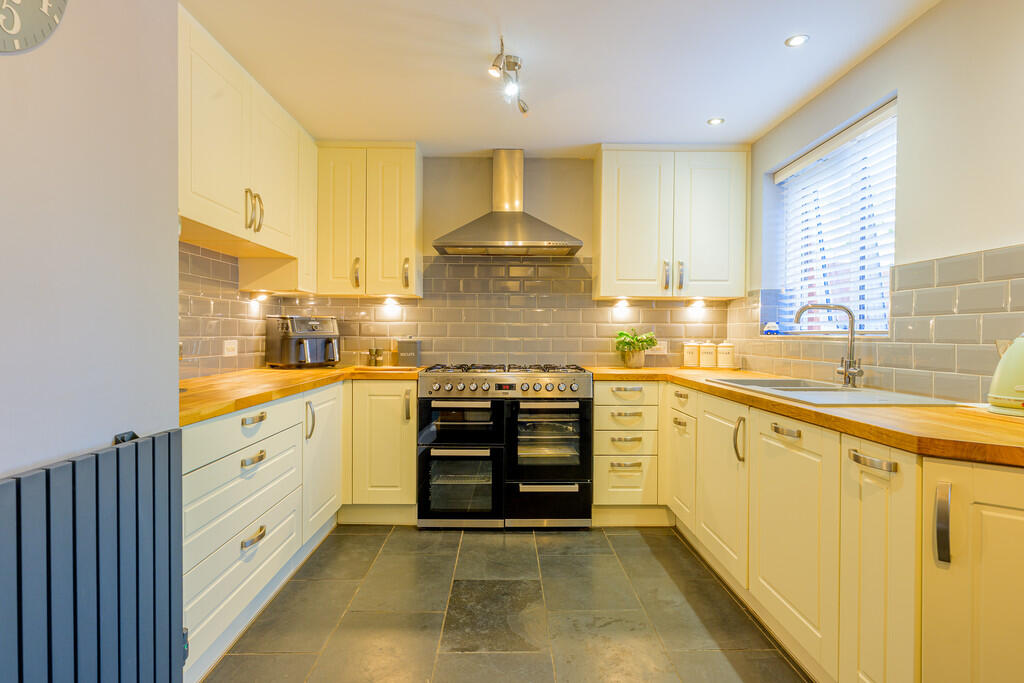 Kitchen DSC_4741-...