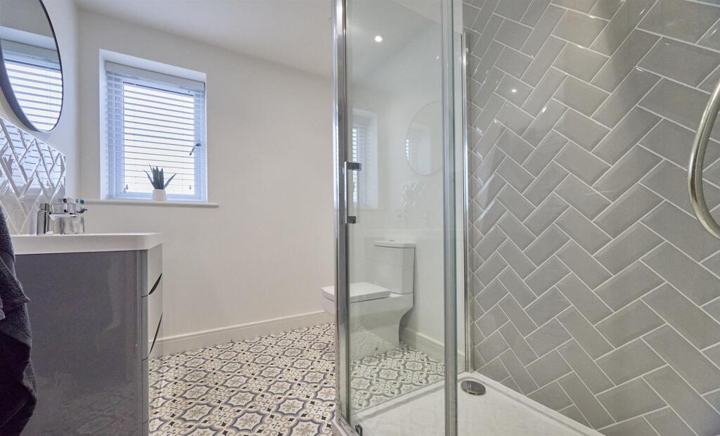 En Suite Shower Room