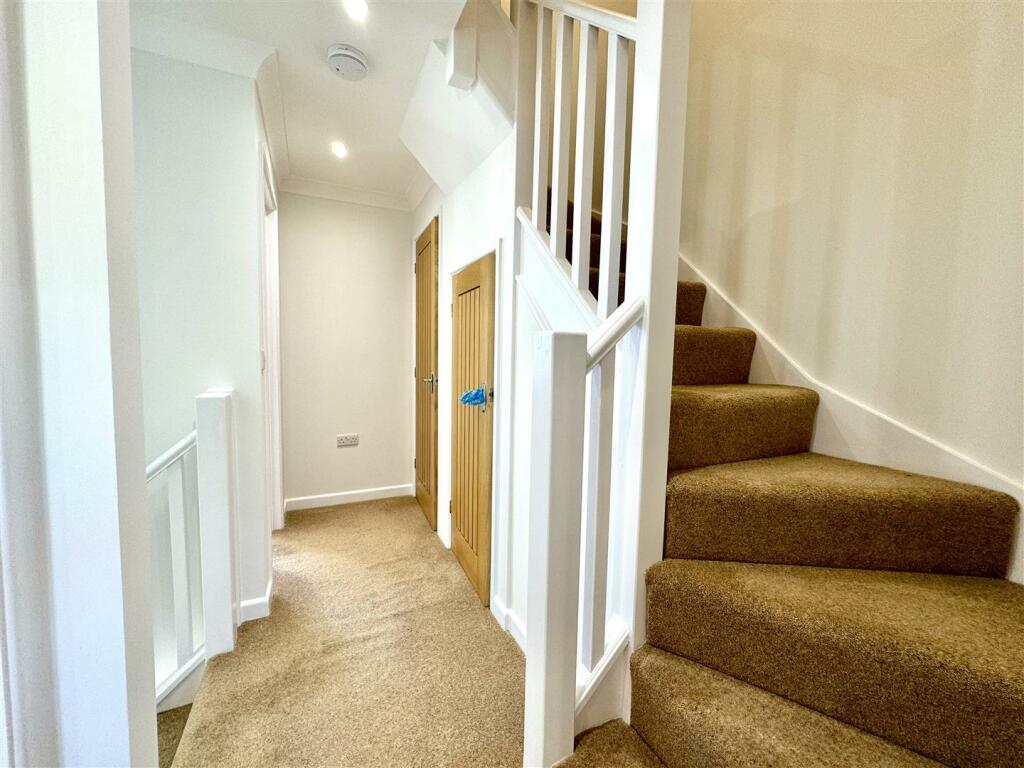 FIRST FLOOR STAIRS AND LANDING