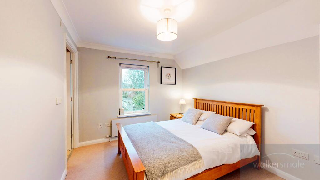 8-Castleton-Court-West-Park-02092024_102536