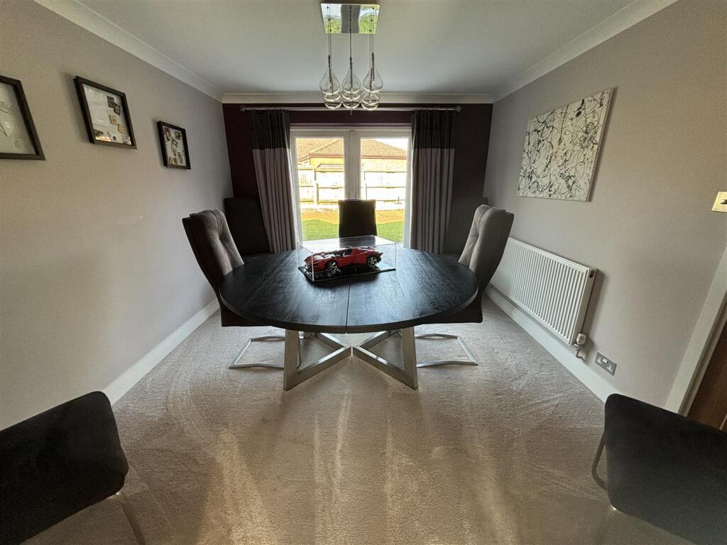 Dining Room.jpg
