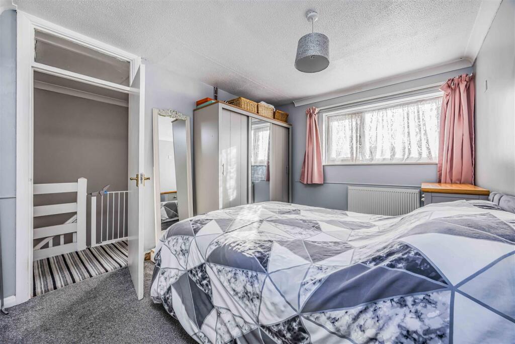 3 Lime Grove, Paulsgrove-Small-PorticoMarketing-Ne