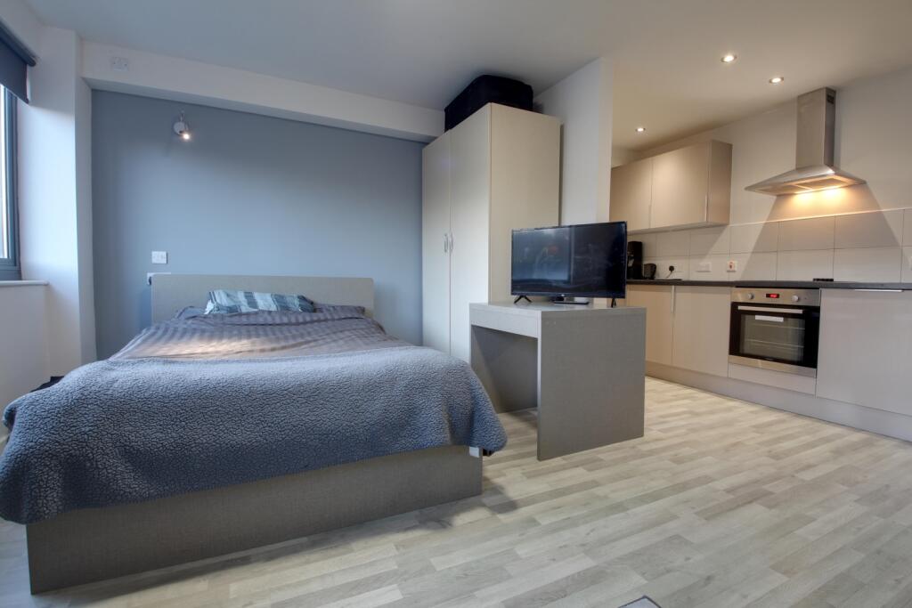 Bedroom and kitchen area